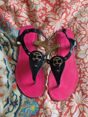 Tommy Hilfiger Navy Patent T-Strap Sandals with Hot Pink Footbed - Women's